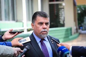Ministro de Salud explica por qué se operó en Brasil y no en Paraguay