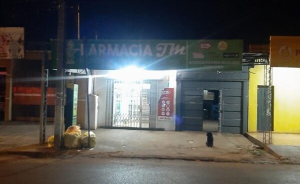 5 hombres armados irrumpieron en una casa: Robaron dinero y vehículo