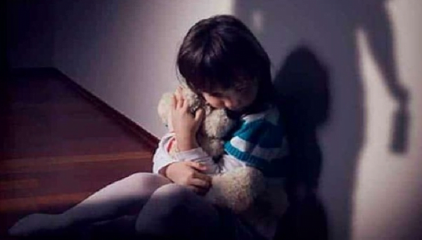 Niña fue regañada por su madre por denunciar violación - Noticiero Paraguay