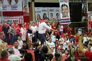 “Quienes nos atacan quieren atacar a la familia, a la vida y al trabajo”, he'i Santi Peña