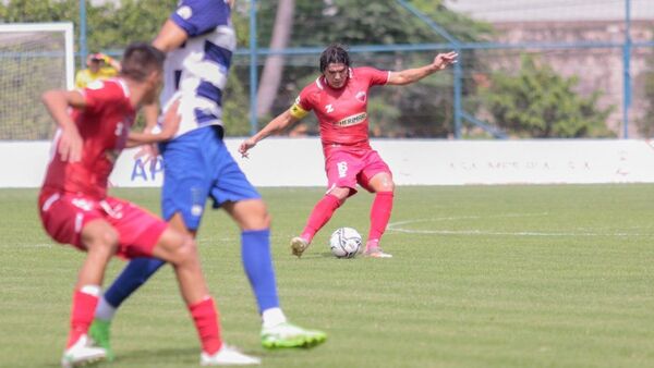 Fernando de la Mora triunfa en el último suspiro