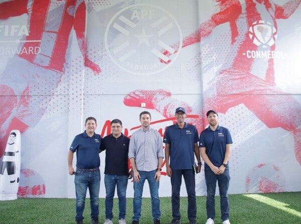Representantes de la FIFA recorrieron las sedes en Ypané - APF