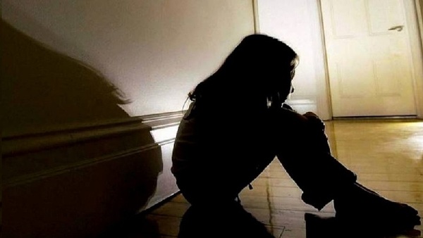 Condenan a 15 años de prisión a joven que abusó de su hermanastra - Unicanal