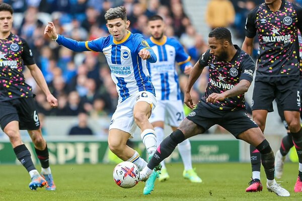Versus / Con Julio Enciso en campo, Brighton firma un emotivo empate ante Brentford