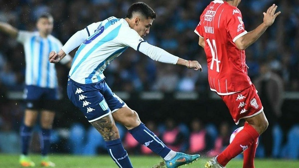 [VIDEO] ¡Cuándo no! Matías Rojas se mandó un golazo de aquellos en el triunfo de Racing