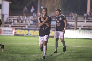 Diario HOY | Resistencia lo da vuelta ante Guaireña en segunda victoria al hilo