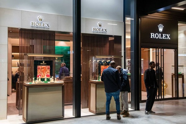 Rolex se une a grupo de fabricantes de relojes de lujo que fabrican con titanio | Internacionales | 5Días