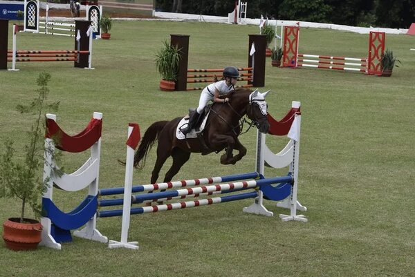 Hipismo: Surgen campeones de la Cuarta Fecha - Polideportivo - ABC Color