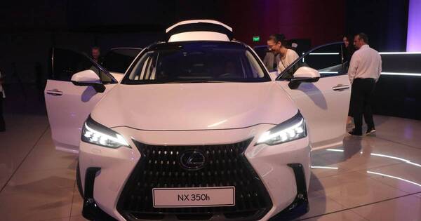 La Nación / Toyotoshi presentó la line up 2023 de Lexus en Paraguay