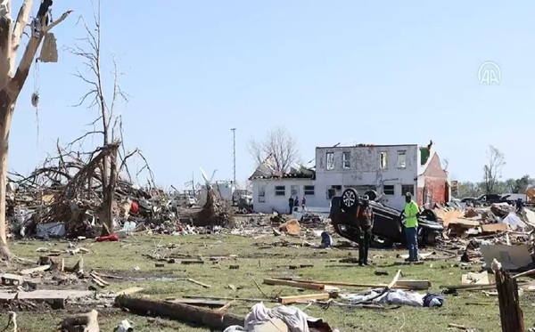 Fuertes tormentas y tornados dejan 26 fallecidos en Estados Unidos - Radio Imperio
