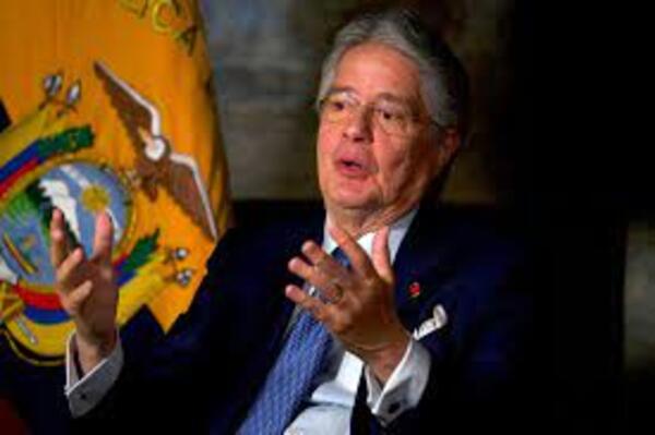 Ecuador autoriza el porte de armas para defensa personal para combatir la inseguridad en el país