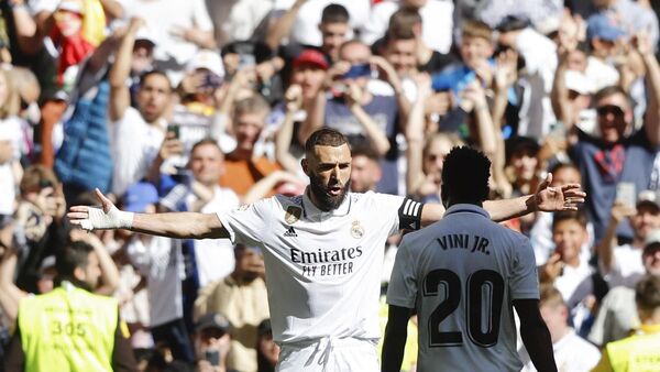 Real Madrid golea al Valladolid con un recital de Benzema