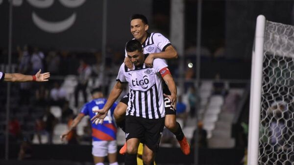Libertad humilla a Cerro Porteño y es más puntero que nunca