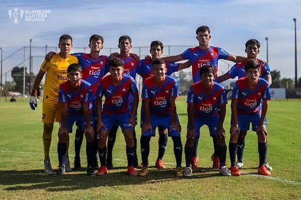 Sub 15: Gumarelos y azulgranas comparten la cima - Fútbol - ABC Color