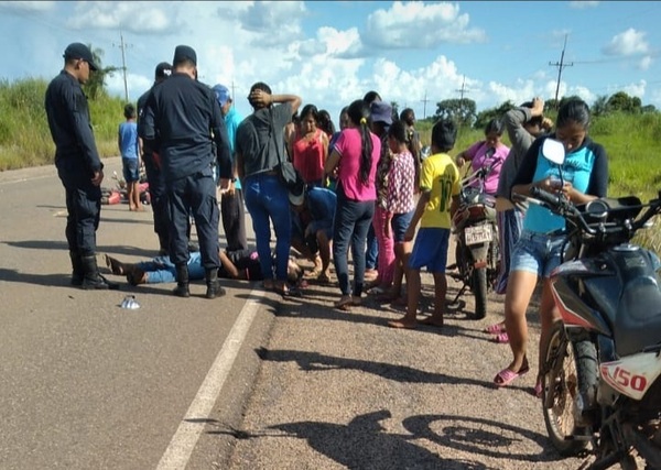 Motociclista muere luego de chocar por un camión de gran porte sobre la ruta PY08 - Radio Imperio