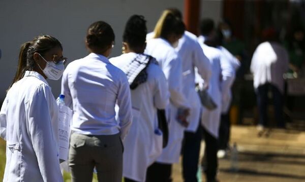 Examen Revalida: Masivo aplazo en Brasil de médicos recibidos en Paraguay y otros países