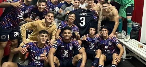 Versus / Ramón Sosa se destaca con gol y asistencia en la goleada de Talleres