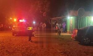 Estaba en la vereda de su casa y matones le llenaron de balazos