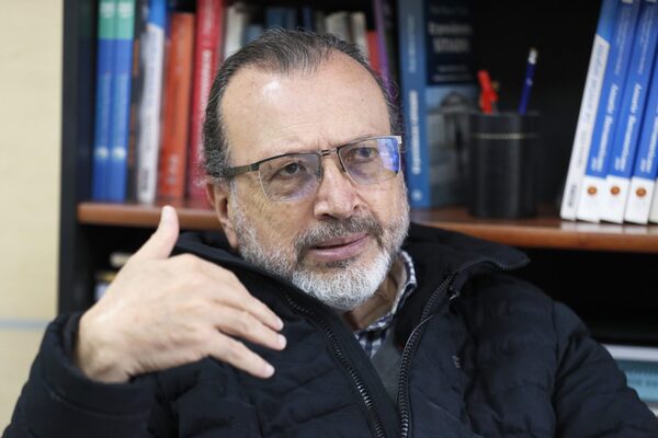 El Humboldt de William Ospina, un ejemplo para "reencontrarse con el mundo" - MarketData