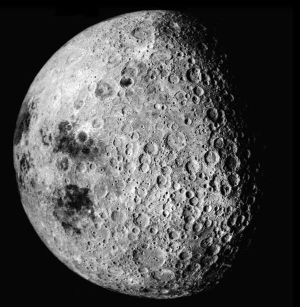 Diario HOY | Cuatro astronautas reanudarán viajes tripulados a la Luna después de medio siglo