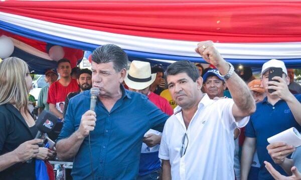 Efraín pone punto final a dudas y ratifica candidatura de González Drákeford a la Gobernación