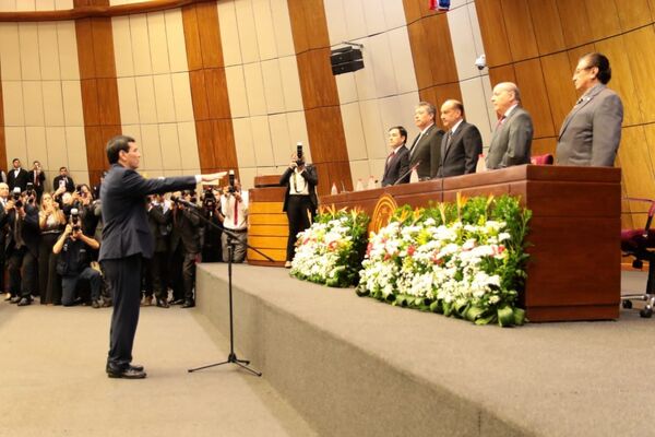 Juró Santander como nuevo ministro de la Corte - ADN Digital