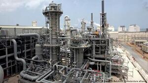 OPEP+ confirma recorte del bombeo en más de un millón de barriles diarios