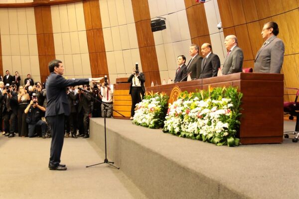 Gustavo Santander jura con el compromiso de dar mayor “agilidad” a la Justicia - MarketData