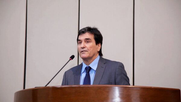 Senadores ven con Santander un manto de esperanza en la Corte