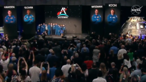 NASA elige a 4 astronautas para viajar a la Luna tras 50 años