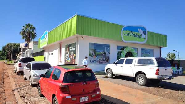La Pradera inaugura moderno local de atención al cliente en Encarnación