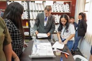 Diario HOY | Elecciones 2023: materiales electorales parten mañana al exterior