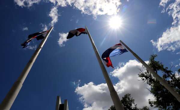 La decisión de Standard & Poor’s de mantener estable la calificación crediticia de Paraguay refleja confianza en la economía local - Revista PLUS