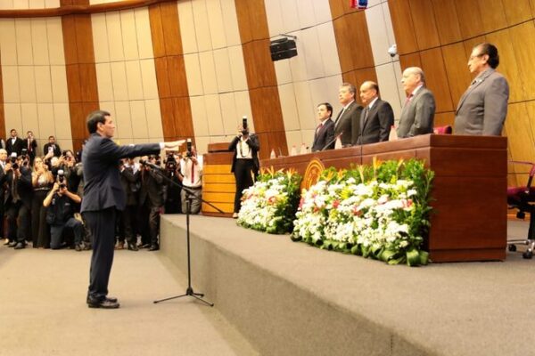 Tomó juramento al nuevo ministro de la Corte Suprema de Justicia - Noticde.com