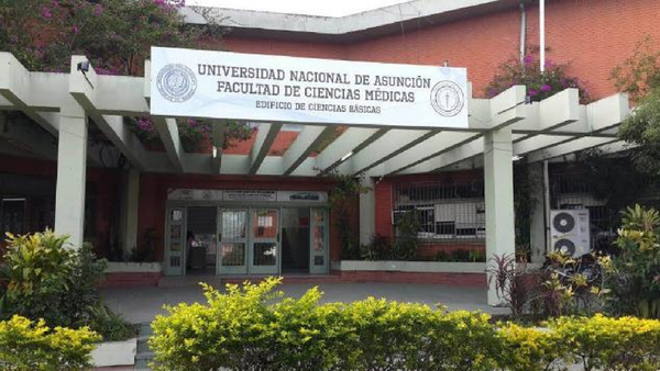 Paraguay requiere no más de tres facultades de Medicina, señala experto