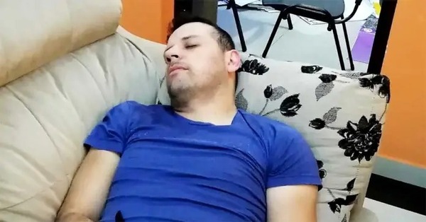 Cucho Cabaña sufre de un cuadro de gastritis severa