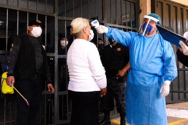 La pandemia sacó a la luz las discriminaciones a los adultos mayores, señala estudio - ADN Digital