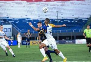 Vibrante empate entre Trinidense y Luqueño •