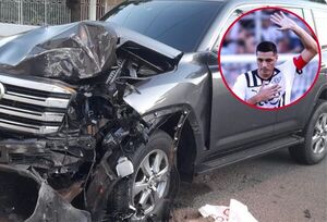 "Tacuara" Cardozo protagonizó un accidente de tránsito en Asunción - Megacadena — Últimas Noticias de Paraguay