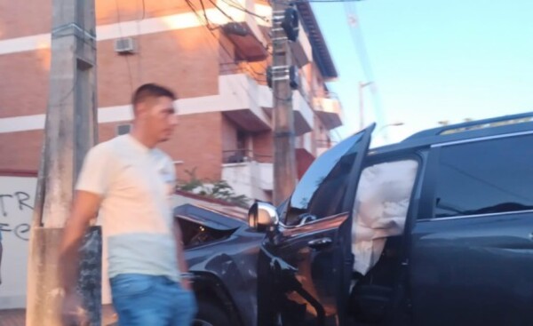 Tacuara Cardozo involucrado en violento choque