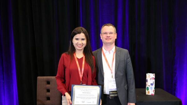 En congreso internacional, premian a nefróloga paraguaya