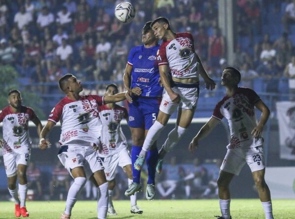Paridad en el cierre del primer capítulo - APF
