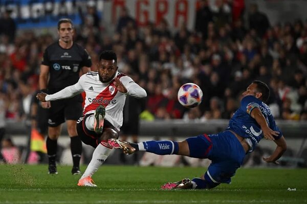 River inicia en La Paz el reto de romper la hegemonía brasileña en la Libertadores - Fútbol Internacional - ABC Color