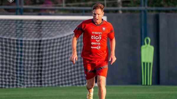 Cerro Porteño: Golpeado, mira la Copa