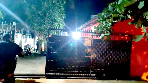 Falsos policías simulan allanamiento y roban celulares, joyas y un automóvil - La Clave