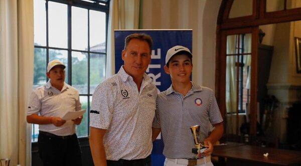 Golfistas paraguayos se destacan en Córdoba