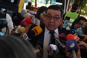 Senador Santa Cruz anuncia que hoy mostrará pruebas de “aprietes” en JEM - Política - ABC Color