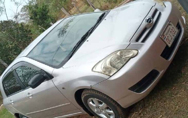 Roban automóvil que estaba estacionado frente a urgencias pediátricas del Hospital de Coronel Oviedo – Prensa 5