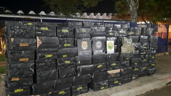 Foz de Yguazú: Cae gran cargamento de cigarrillos contrabandeados desde Paraguay - Noticias Paraguay