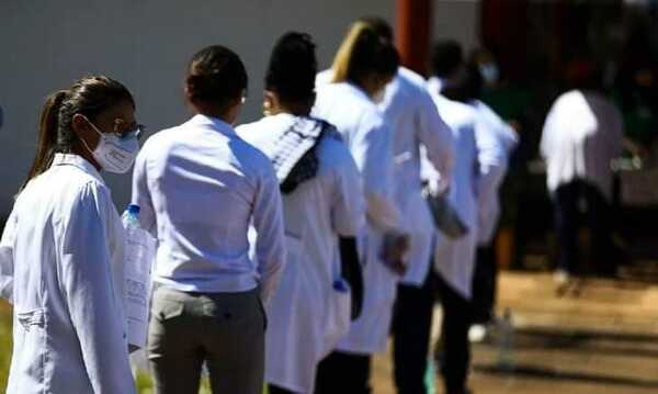 EL RESULTADO DE LAS UNIVERSIDADES DE MALETÍN, LUCRAN CON LA EDUCACIÓN Y EN PARAGUAY LES PERMITEN EJERCER - La Voz del Norte
